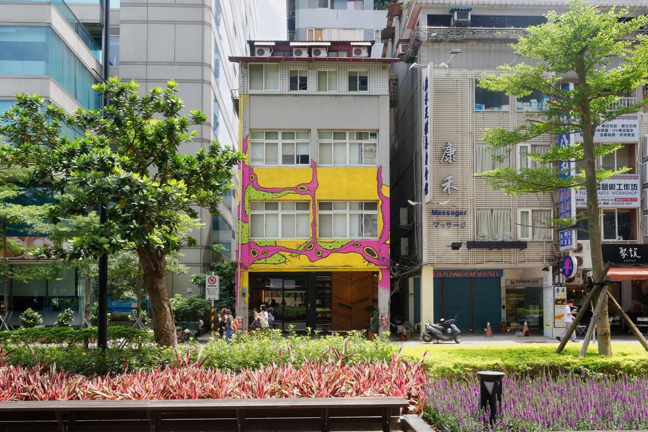 Flip Flop Hostel - Main Station Taipeh Exterior foto